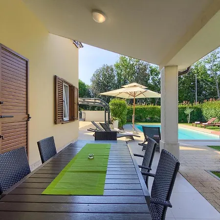 Luxury With Private Pool 200m From The - Wiibuk 别墅 *