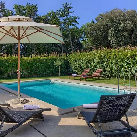 Villa Luxury With Private Pool 200m From The - Wiibuk