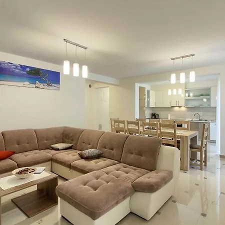 别墅 Luxury With Private Pool 200m From The - Wiibuk *