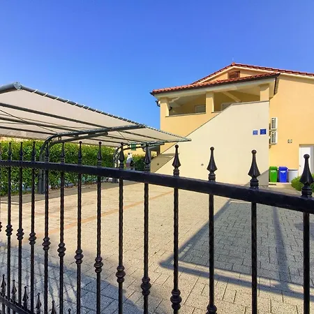 Villa Luxury With Private Pool 200m From The - Wiibuk